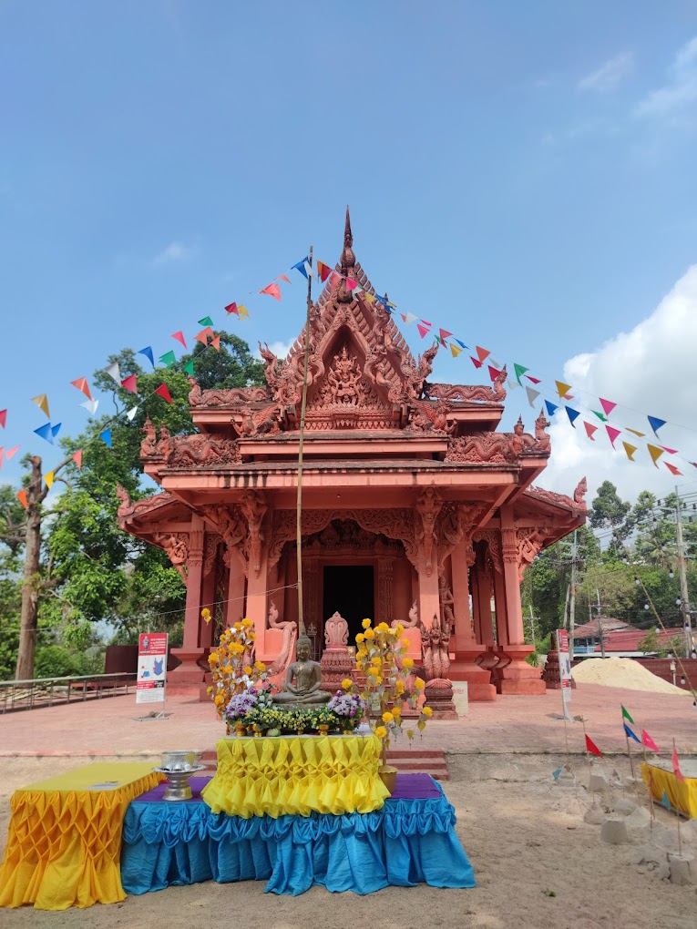 Wat Ratchathammaram (Wat Sila Ngu)