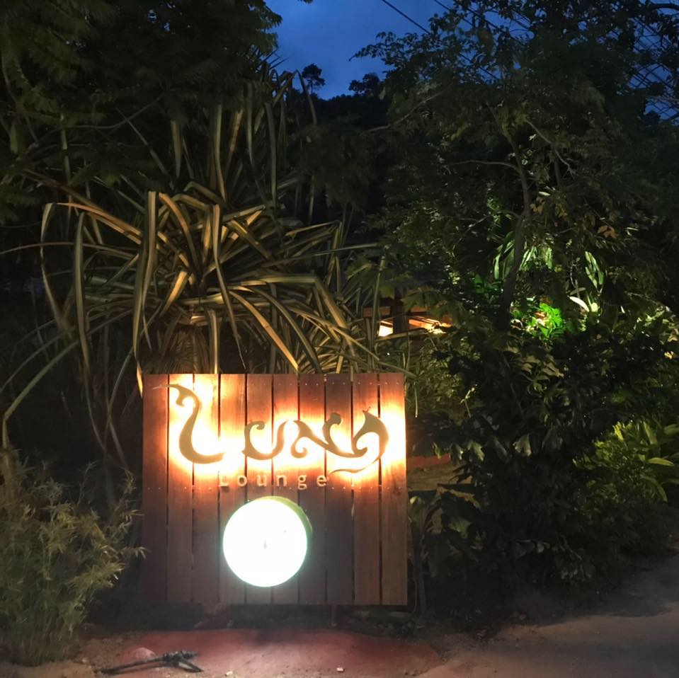 Luna Lounge
